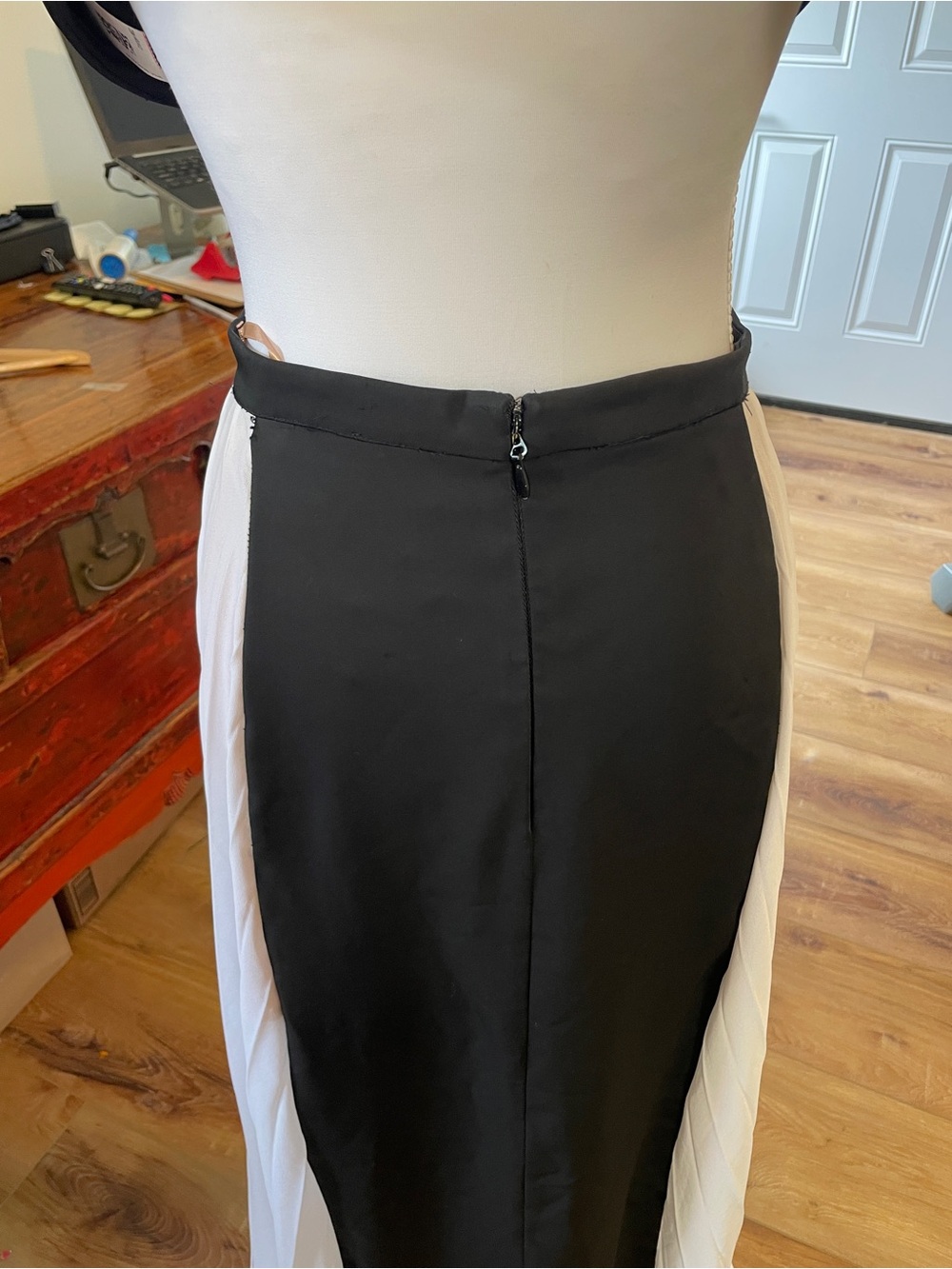 BCBGMaxAzria Brielle Maxi Dress Featuring Side Cutouts and Pleated Chiffon Panel - Picture 11 of 14